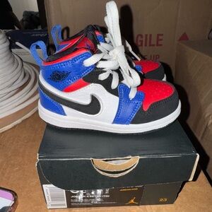 Jordan Kids' Red and Blue Sneakers - 6C
